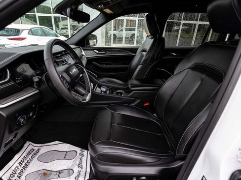 Used 2024 Jeep Grand Cherokee Limited 4xe AWD/4WD image 24