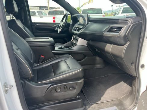 Used 2021 GMC Yukon XL SLT AWD/4WD image 15