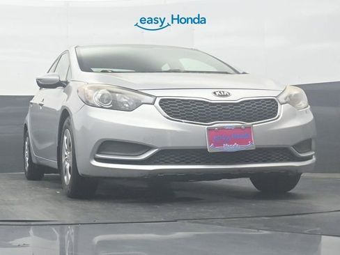 Used 2016 Kia Forte LX image 26