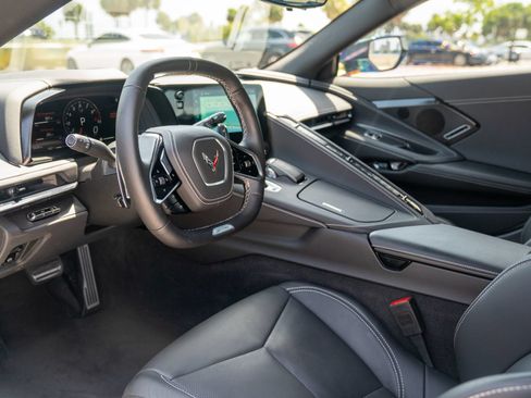 Used 2025 Chevrolet Corvette Z06 w/ Stealth Interior Trim Package RWD image 23