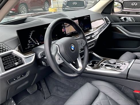 Used 2025 BMW X7 xDrive40i w/ Climate Comfort Package AWD/4WD image 17