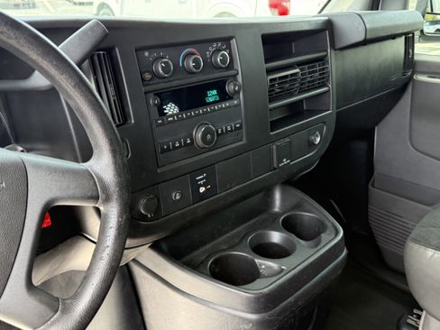 Used 2021 GMC Savana 2500 w/ Driver Convenience Package RWD image 13