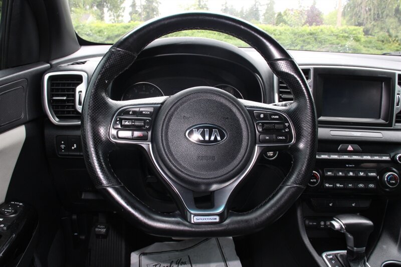 Used 2019 Kia Sportage EX w/ EX Sport Appearance Package AWD/4WD image 17