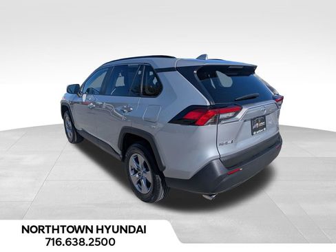 Used 2025 Toyota RAV4 XLE AWD/4WD image 3