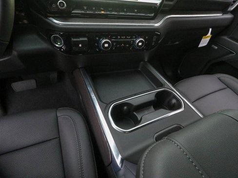 New 2026 GMC Sierra 3500 SLT w/ SLT Premium Package image 20