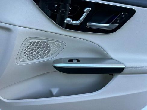 Used 2025 Mercedes-Benz C 300 4MATIC Sedan image 20