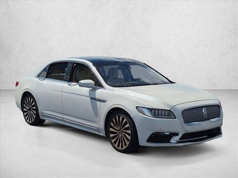 Used 2018 Lincoln Continental Black Label FWD image 3
