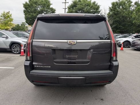 Used 2018 Cadillac Escalade Premium Luxury AWD/4WD image 7