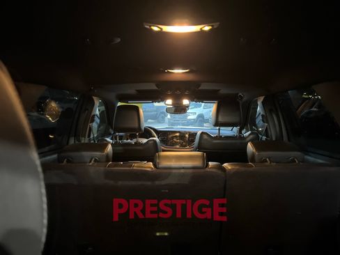 Used 2023 Dodge Durango R/T RWD image 19
