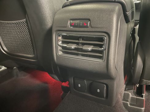 New 2025 Lincoln Corsair Reserve w/ Equipment Group 202A image 26