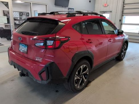 Used 2024 Subaru Crosstrek 2.0i Premium image 5