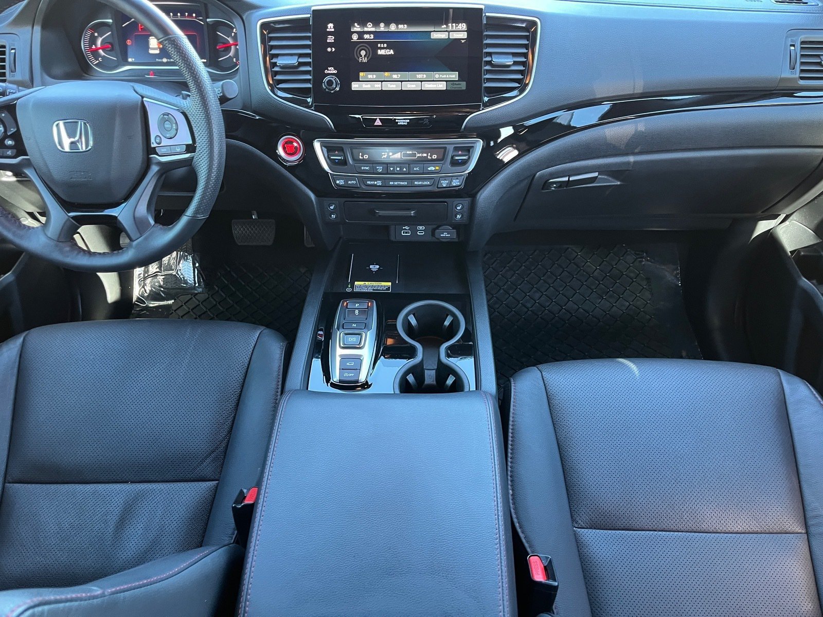 Used 2025 Honda Passport Black Edition image 14