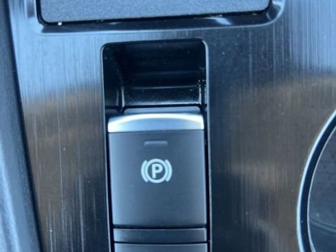 Used 2023 Nissan Rogue SV image 21