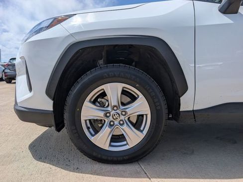 Used 2024 Toyota RAV4 LE AWD/4WD image 11