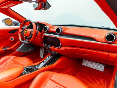 Certified 2019 Ferrari Portofino RWD image 48