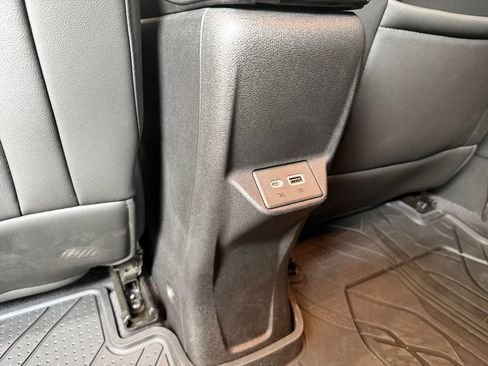 Used 2023 Chevrolet Bolt EUV Premier w/ Sun & Sound Package FWD image 32