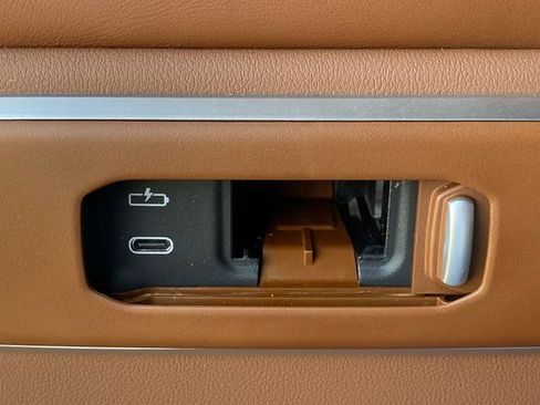 Used 2024 BMW X7 xDrive40i w/ Executive Package AWD/4WD image 19