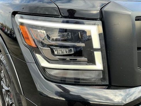 Used 2020 Nissan Titan PRO-4X w/ Pro-4x Convenience Package image 31
