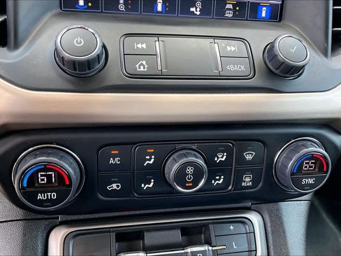 Used 2023 GMC Acadia Denali w/ Black Diamond Edition FWD image 33