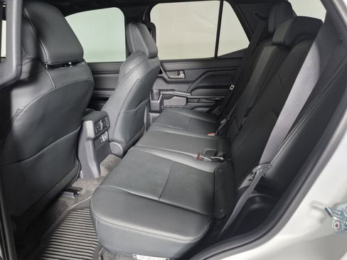 New 2025 Toyota 4Runner 4WD image 39