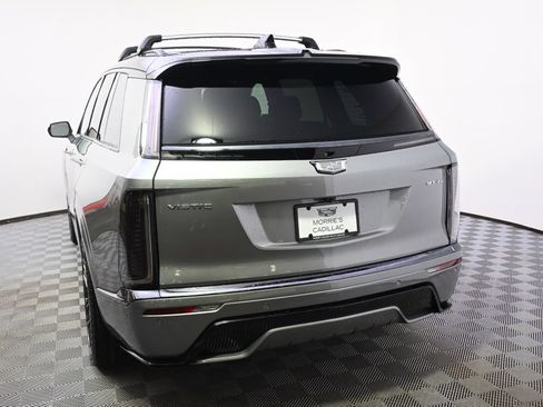 New 2026 Cadillac Vistiq Platinum AWD/4WD image 4