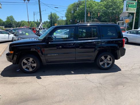 Used 2015 Jeep Patriot High Altitude AWD/4WD image 9