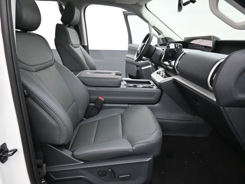 New 2026 Ford Expedition Active RWD image 16