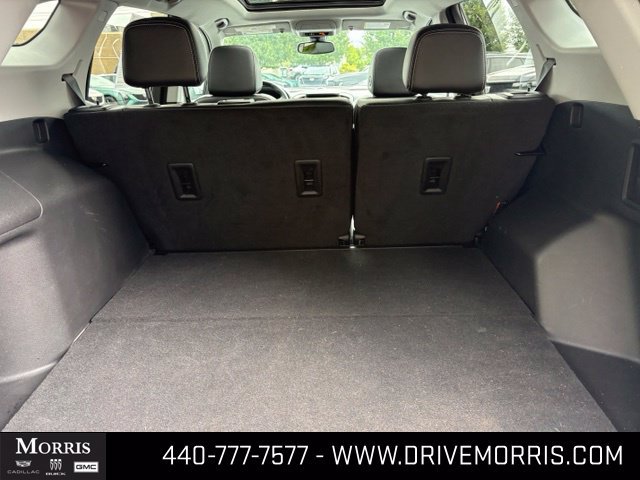 Used 2023 GMC Terrain SLT w/ Infotainment Package II AWD/4WD image 8