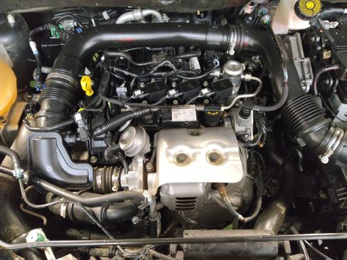 Used 2020 Ford EcoSport SE w/ SE Convenience Package image 30