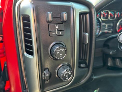 Used 2018 Chevrolet Silverado 1500 LT w/ All Star Edition image 16