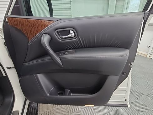 Used 2020 Nissan Armada SL w/ Premium Package image 46