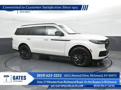 New 2025 Lincoln Navigator Reserve w/ Jet Appearance Package