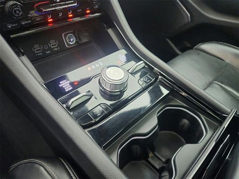 Used 2023 Jeep Grand Cherokee L Overland w/ Advanced Protech Group III image 16