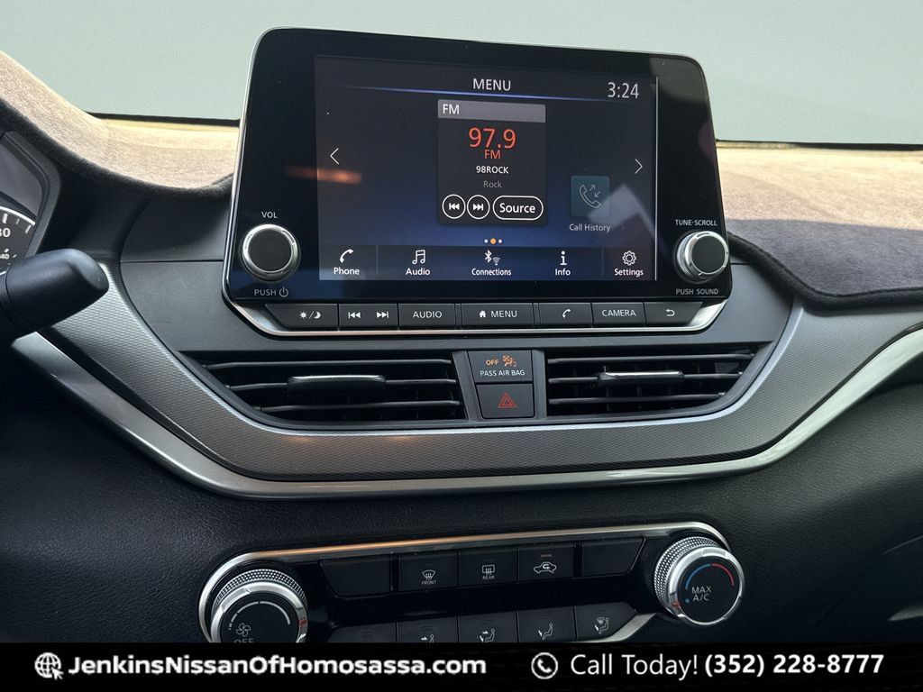 Certified 2024 Nissan Altima 2.5 SR FWD image 35