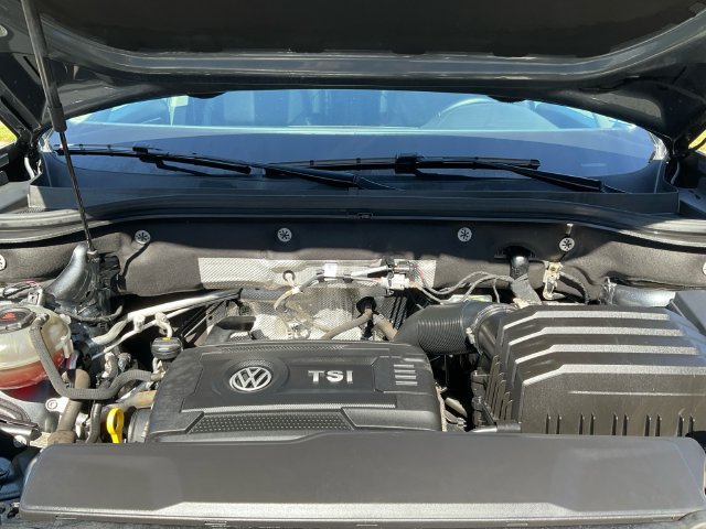 Used 2018 Volkswagen Atlas SEL FWD image 24