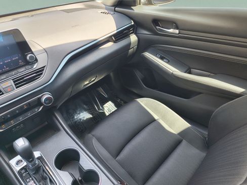 Certified 2019 Nissan Altima 2.5 S FWD image 15