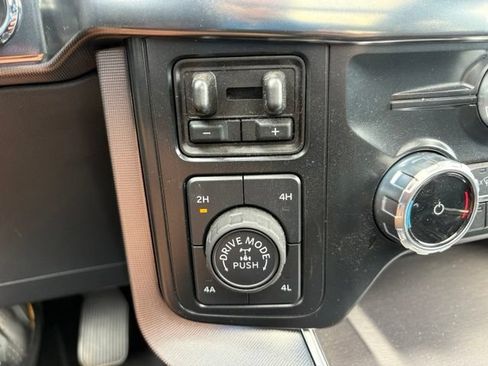 Used 2025 Ford F150 Platinum w/ Equipment Group 702A High AWD/4WD image 29