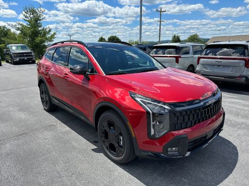 New 2026 Kia Sportage X-Line w/ X-Line Technology Package AWD/4WD image 3