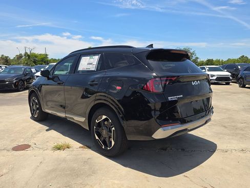 New 2026 Kia Sportage SX FWD image 6