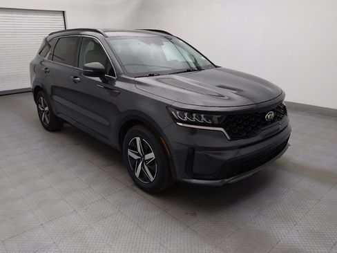 Used 2021 Kia Sorento S image 13