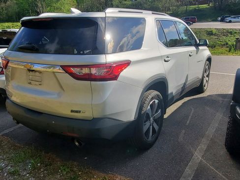 Used 2018 Chevrolet Traverse LT image 10