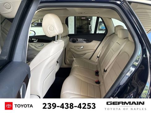 Used 2021 Mercedes-Benz GLC 300 image 12