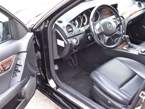 Used 2013 Mercedes-Benz C 300 4MATIC Sedan image 14