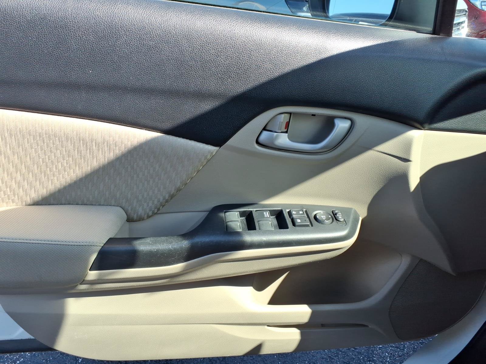 Used 2015 Honda Civic SE image 23