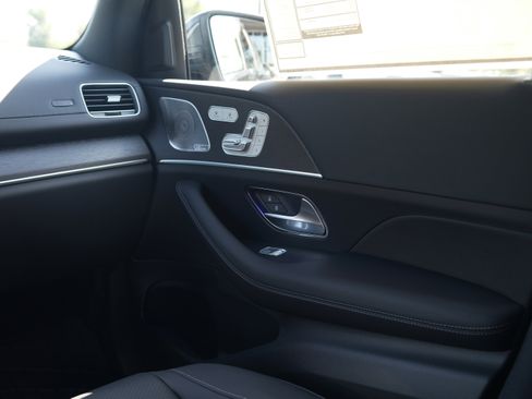 New 2025 Mercedes-Benz GLS 450 4MATIC image 28