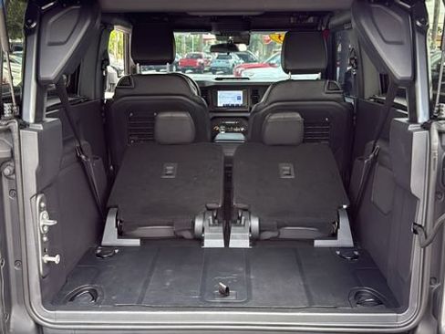 Used 2023 Ford Bronco Black Diamond w/ Sasquatch Package AWD/4WD image 7