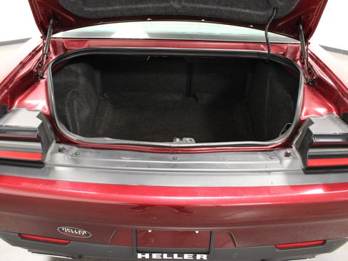 Used 2021 Dodge Challenger GT w/ Plus Package image 12