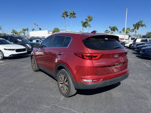 Used 2017 Kia Sportage EX image 5