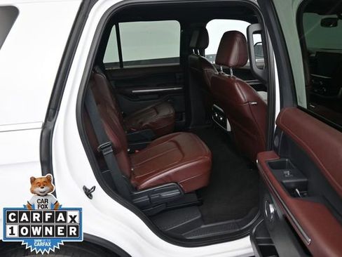 Used 2023 Ford Expedition Limited AWD/4WD image 13