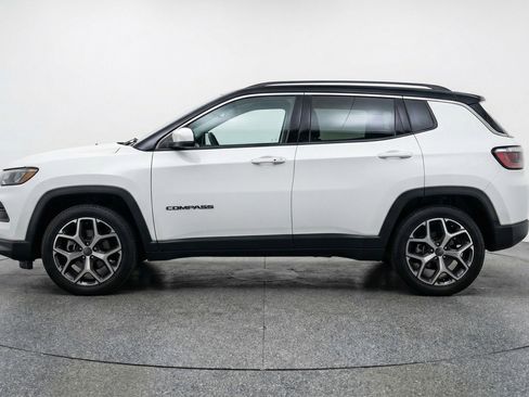 Used 2025 Jeep Compass Limited image 5